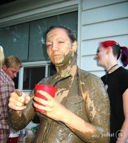 Ежегодный праздник "Mud Day" в Вестленде Ежегодный праздник "Mud Day" в Вестленде