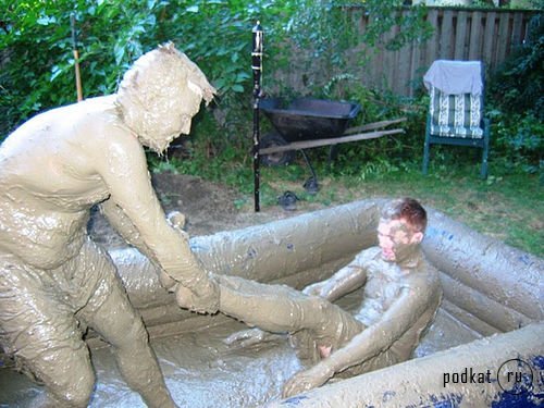 Ежегодный праздник "Mud Day" в Вестленде Ежегодный праздник "Mud Day" в Вестленде