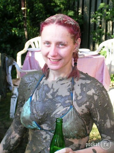Ежегодный праздник "Mud Day" в Вестленде Ежегодный праздник "Mud Day" в Вестленде