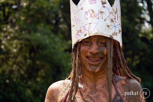 Ежегодный праздник "Mud Day" в Вестленде Ежегодный праздник "Mud Day" в Вестленде
