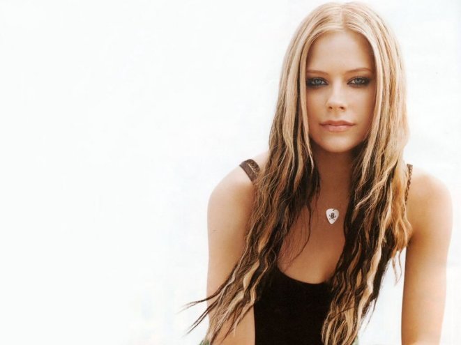     - Avril Lavigne HD Wallapers