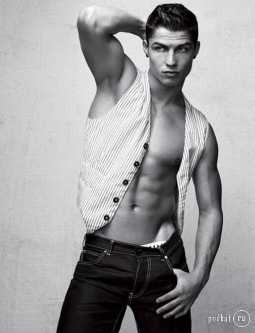 Cristiano Ronaldo   Armani