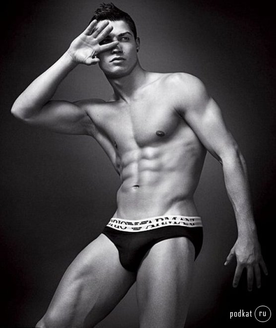 Cristiano Ronaldo   Armani