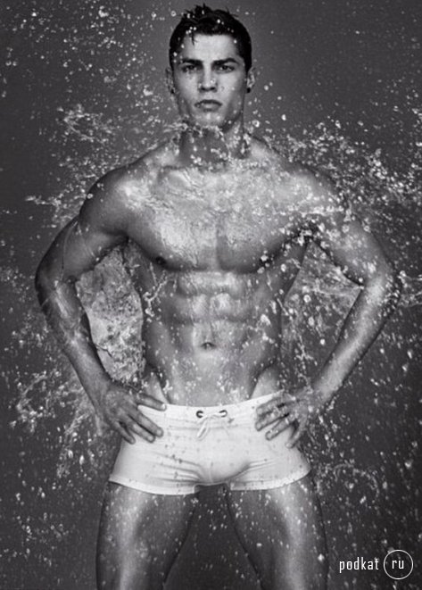 Cristiano Ronaldo   Armani