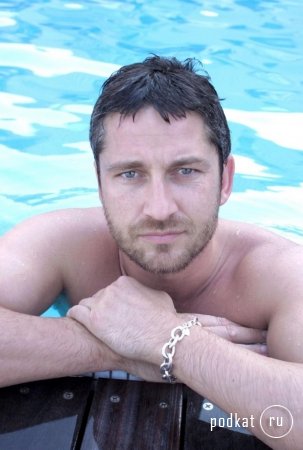 Gerard Butler /   