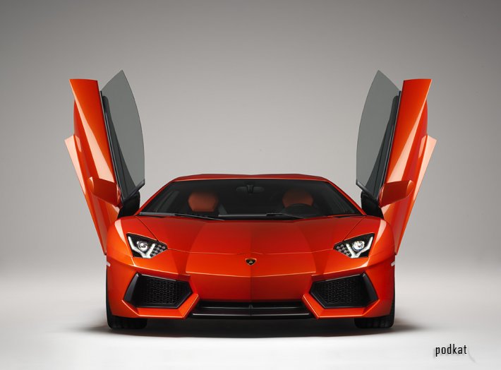 2012 Lamborghini Aventador LP 700-4