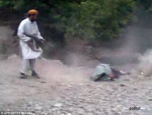 Талибы публично казнили женщину из-за спора двух мужчин