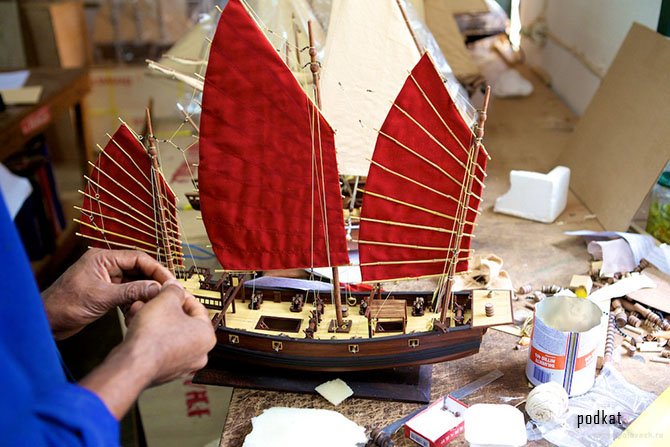 Как делают модели кораблей из ценных пород дерева