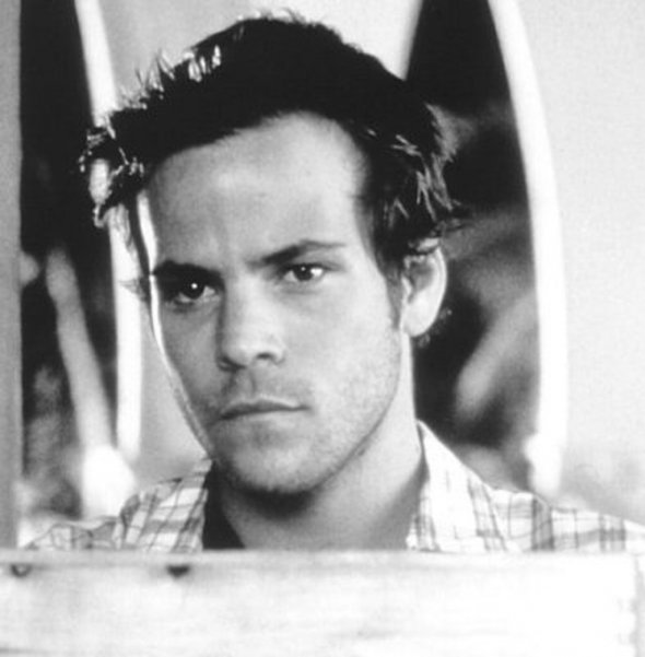 -  ,  Stephen Dorff